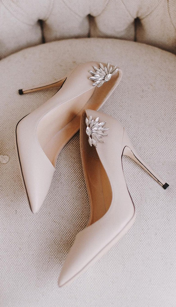 59 High fashion wedding shoes that will never go out of style - bridal shoes ,nude wedding shoes, high heel wedding shoes ,pump wedding shoes #weddingshoes #bridalshoes #shoes 