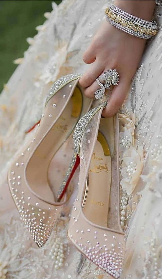 59 High fashion wedding shoes that will never go out of style - bridal shoes ,nude wedding shoes, high heel wedding shoes ,pump wedding shoes #weddingshoes #bridalshoes #shoes