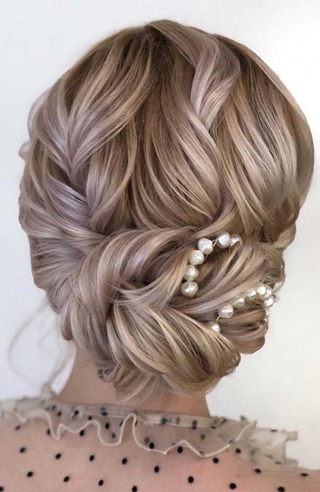 romantic bridal hairstyles, hairstyles for weddings long hair, wedding updos with braids, wedding updos, bridal updos , messy updo hairstyles ,hairstyle #hairstyle #weddinghair #updo , up style elegant bridal hairstyle , wedding hairstyle, bridal hairstyles , wedding hairstyle for medium hair length