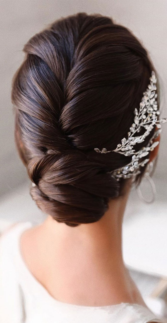 65 The most romantic wedding hairstyles : Elegant bridal updo