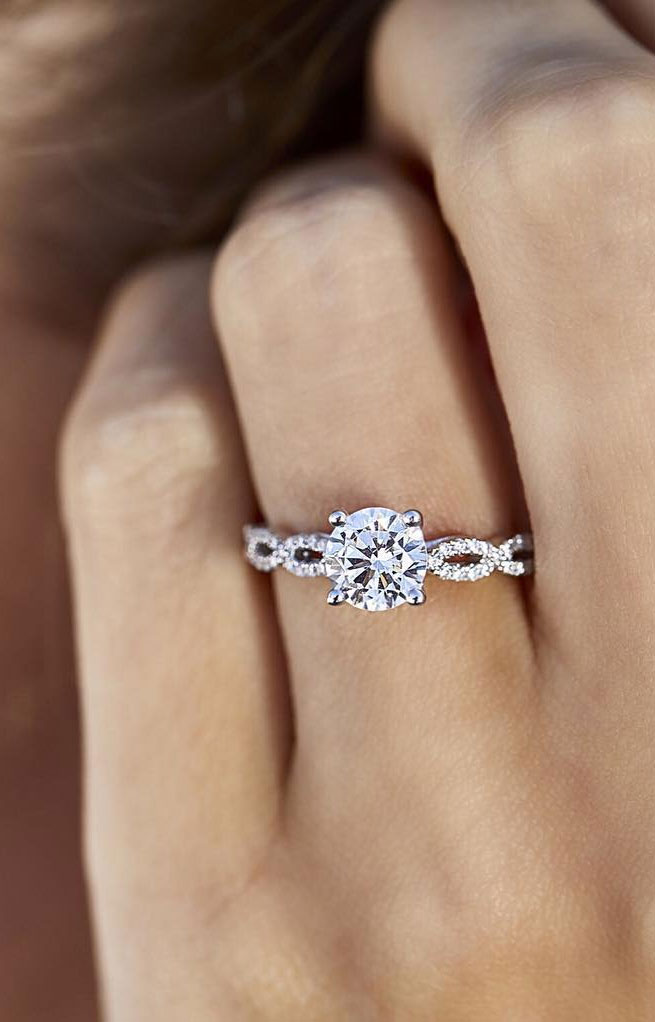 solitaire engagement rings, beautiful engagement rings , unique gemstone engagement rings #engagementrings