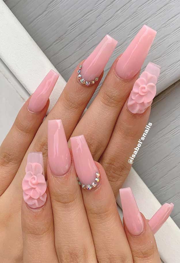 Để có được vẻ đẹp hoàn hảo, bạn luôn muốn cập nhật những xu hướng nail art mới nhất. Với những thiết kế độc đáo và đầy sáng tạo, bạn chắc chắn sẽ làm say mê mọi người bởi sự độc đáo và tinh tế của các kiểu móng tay này.