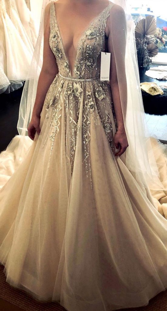 33 Breathtakingly beautiful wedding gowns with amazing details