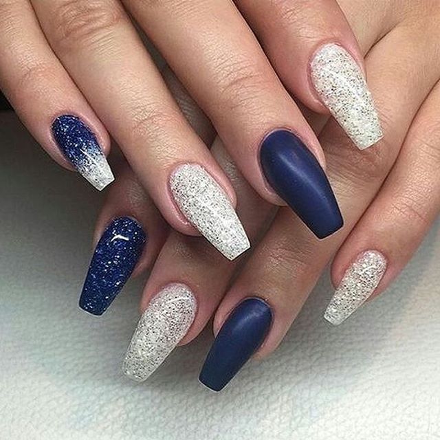Gloss, matte and glitter navy nails. | Unhas azuis, Unhas de gel, Unhas  bonitas