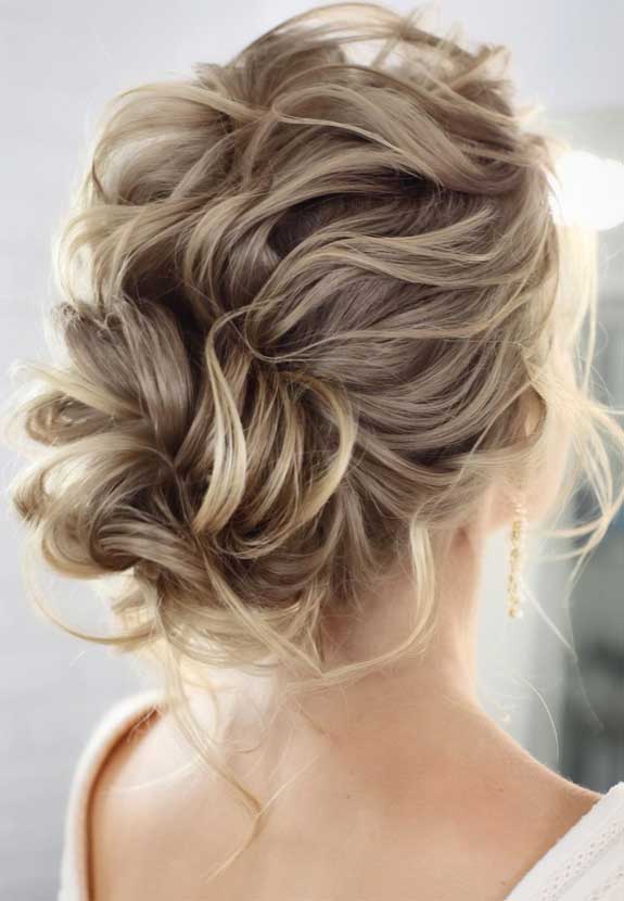 Bridal hairstyles that perfect for ceremony and reception 14