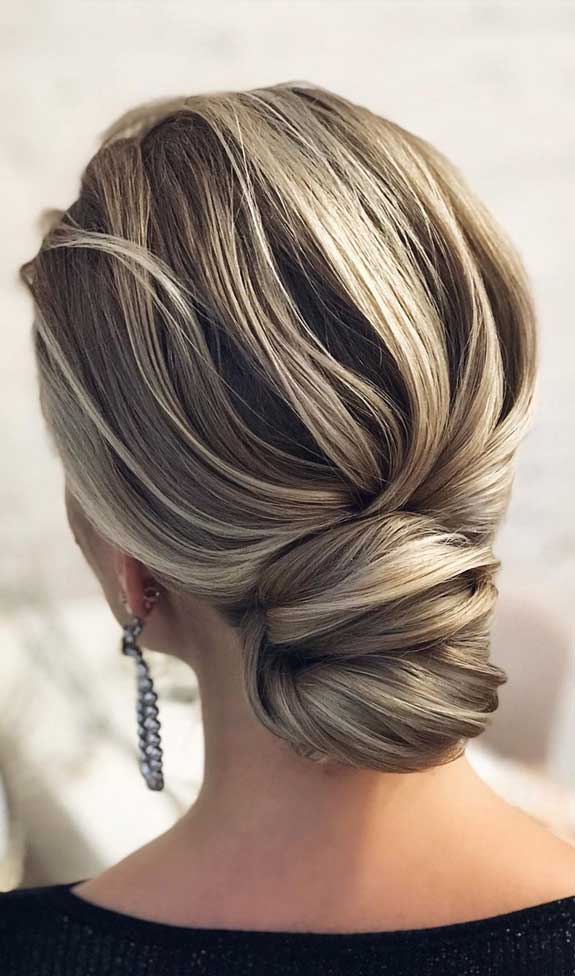 Bridal hairstyles that perfect for ceremony and reception 26
