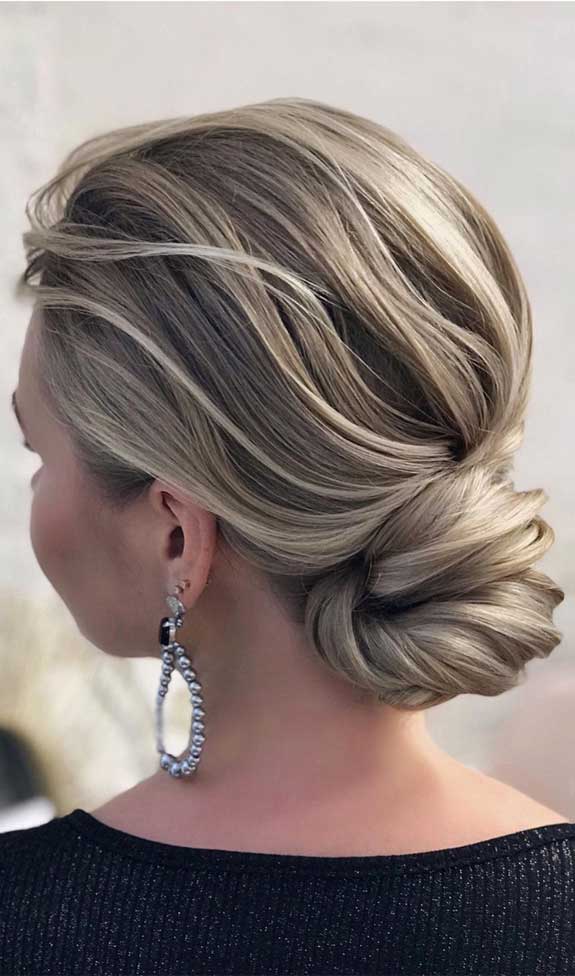 bridal hairstyles pictures, bridal hairstyles for long hair,updo bridal hairstyles #weddinghairstyles wedding hairstyles down, wedding hairstyles, updo bridal, bridal updos #updos #bridalupdos wedding updos for medium length hair, wedding updos with braids , romantic wedding updos, wedding updos black hair, classic bridal updo, wedding day updos