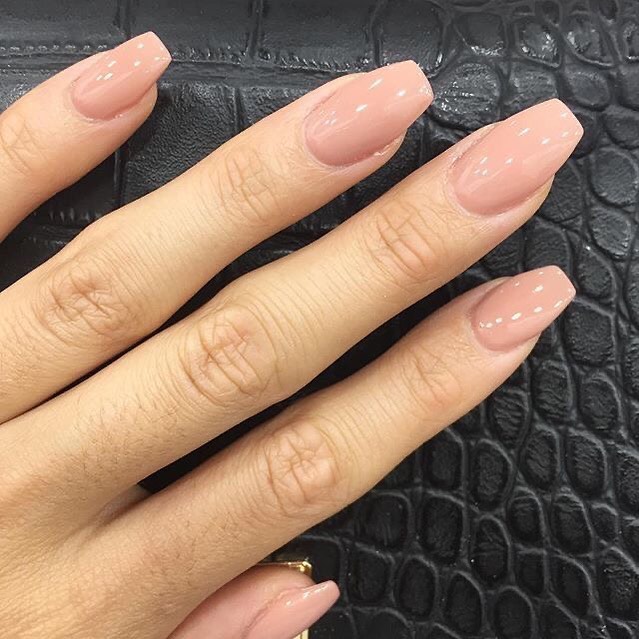 blush nails, nude nail color, nail color ideas #simplenails nail colors, simple nails, nail art designs, acrylic nails, neutral nails, nail color ideas, best nails , nail trends 2020 #nailart 
