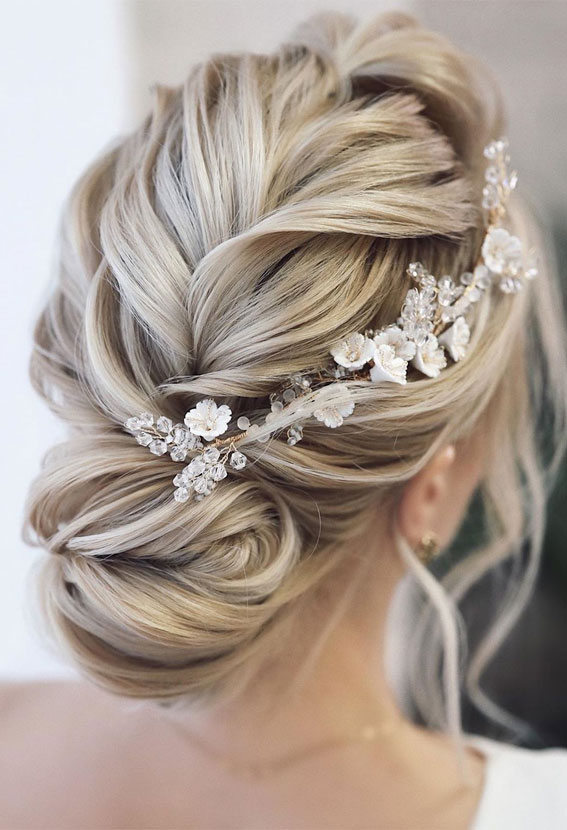 Bridal hairstyles that perfect for ceremony and reception : braided updo
