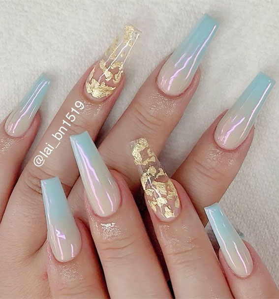 45 Pretty & Romantic Nail Design Ideas To Try – Blue and gold leaf