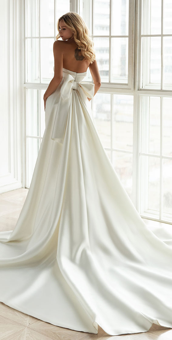 eva lendel wedding dress, eva lendel wedding dresses, eva lendel bridal, eva lendel bridal 2021, elegant wedding dress, strapless sheath dress wedding dress with detachable skirt and long train #wedding #weddinggown #weddingdresses #weddingdress #bridalgown #bride