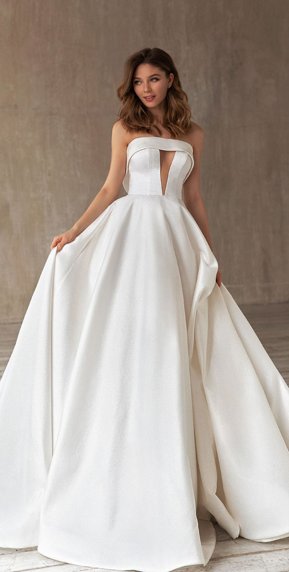 eva lendel wedding dress, eva lendel wedding dresses, eva lendel bridal, eva lendel bridal 2021, elegant wedding dress, sleeveless corset wedding dress with long train #wedding #weddinggown #weddingdresses #weddingdress #bridalgown #bride