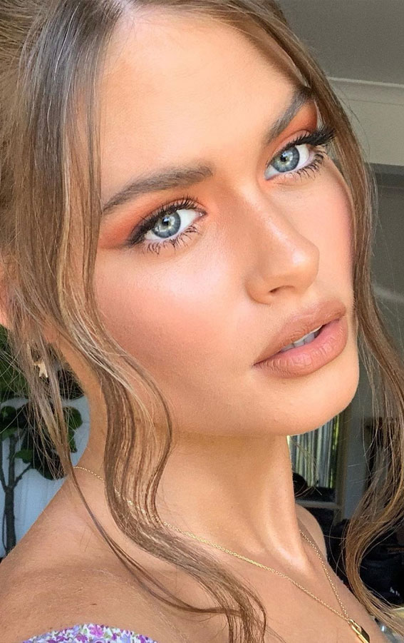 Gorgeous Neutral Makeup ideas For Any Occasion