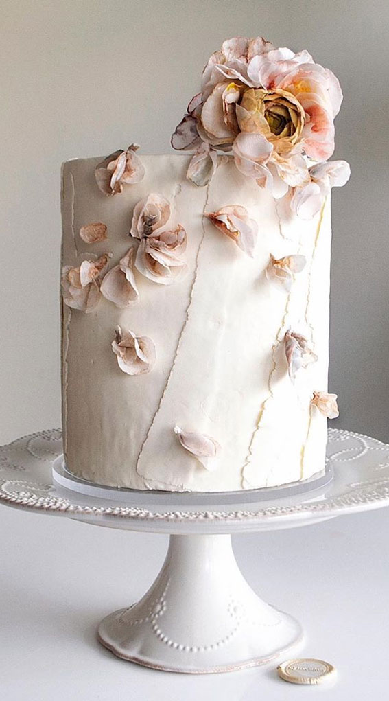 wedding cake, wedding cake ideas, best wedding cakes 2020, textured wedding cakes #weddingcakes elegant wedding cakes , best wedding cake decorating, painted wedding cakes