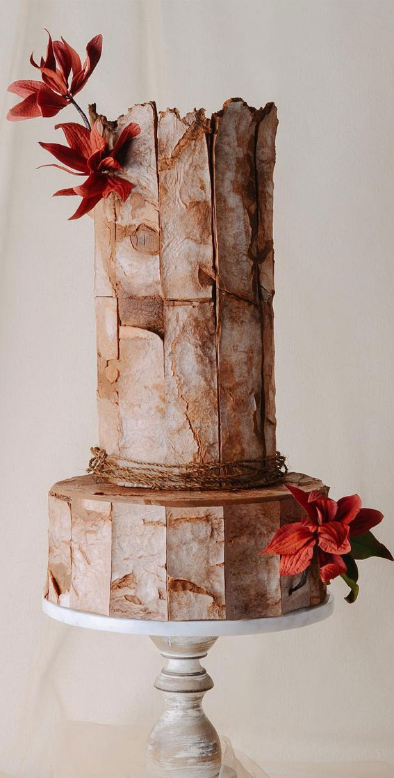 These wedding cakes are works of art : Wood inspired wedding cake