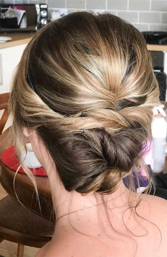 bride updo hairstyles, updo hairstyles for short hair #weddingupdos updo hairstyle for elegant look, wedding updo hairstyle ideas , bridal updo, wedding hair down, half up half down, textured updo #updos #weddinghair #bridalhairstyles elegant bridal updo, elegant wedding hairstyle , elegant updos