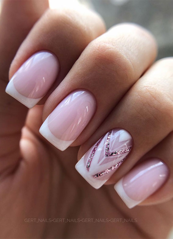 pink geometric nails, pink natural nails, pretty nails, summer nails, nail art designs, pink ombre nails, neutral nails, best summer nails 2020 , summer nail art designs, nail art ideas, summer nails 2020