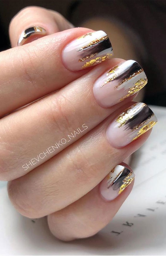 +32 Gorgeous Nail Art Designs – Metallic and holographic