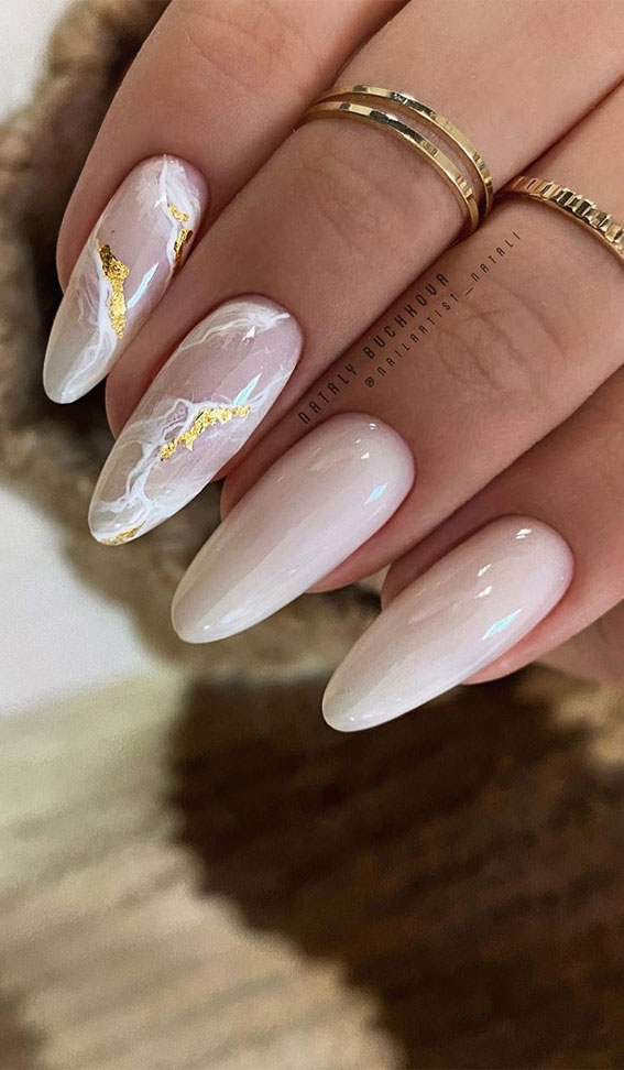 Pretty Neutral Nails Ideas For Every Occasion – Marble + gold