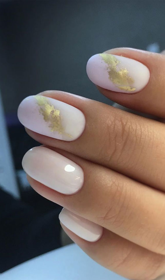 oval shaped nude nails, nude nail with gold leaf, nude nail art, minimalist nail art #nailartideas #nailart