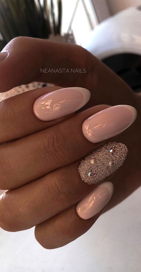 pink nude textured nails, nude nails, nude nail with gold leaf, nude nail art, minimalist nail art #nailartideas #nailart