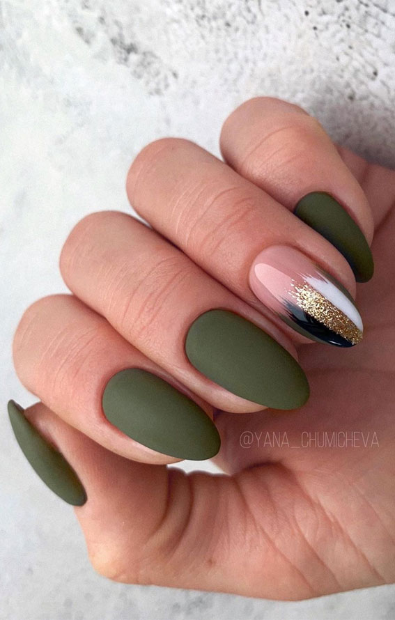 matte green nails, matte green vs nude nails, green nails with glitter, nail art ideas, nail art design #nailart #greennails #nailideas #mattenails #acrylicnails