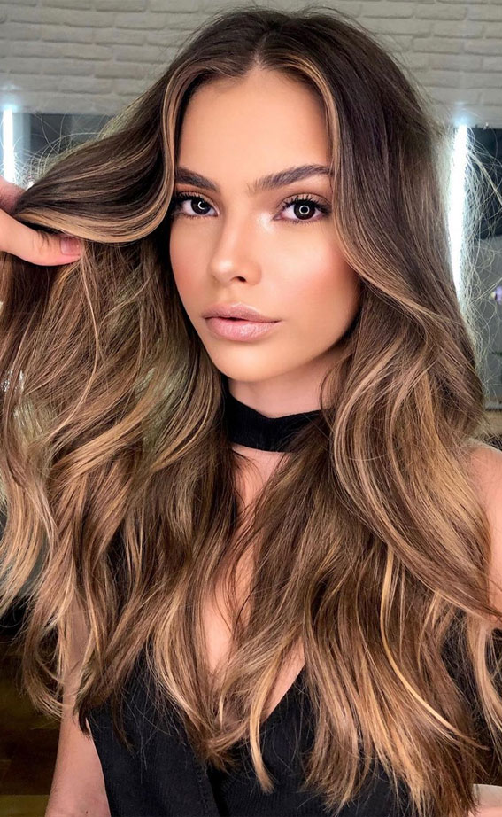 57 Cute Autumn Hair Colours and Hairstyles : Caramel and Honey Shades
