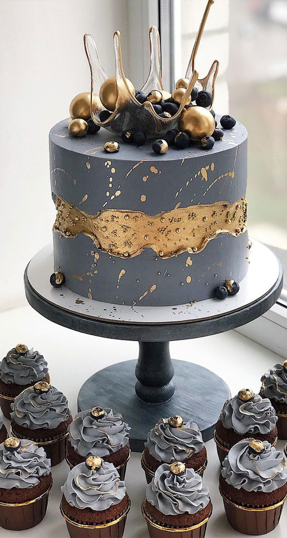 37 Pretty Cake Ideas For Your Next Celebration : Grey and Gold Cake