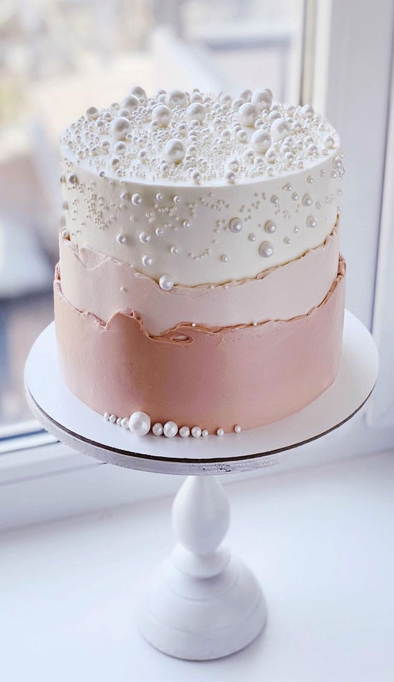 37 Pretty Cake Ideas For Your Next Celebration : Dreamy cake