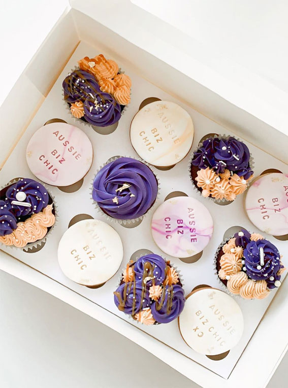 59 Pretty Cupcake Ideas for Wedding and Any Occasion : Cupcakes + vanilla cookies