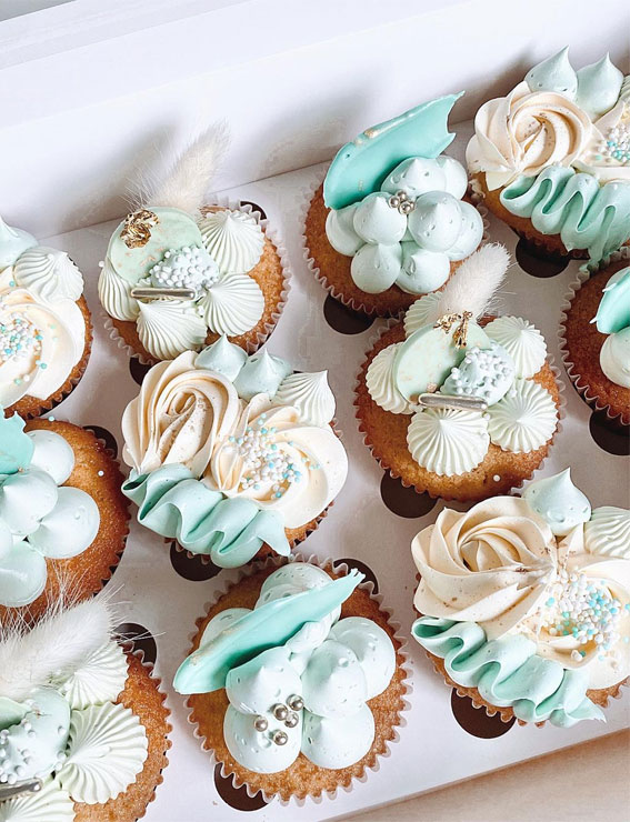 59 Pretty Cupcake Ideas for Wedding and Any Occasion : Minty green fluffy