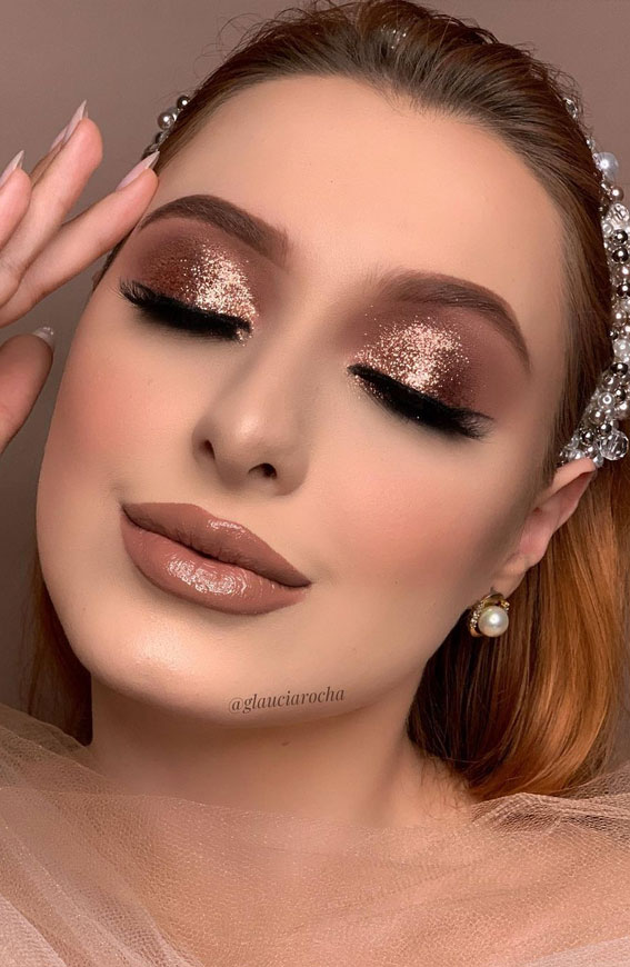 49 Incredibly Beautiful Soft Makeup Looks For Any Occasion : Shimmery rose gold