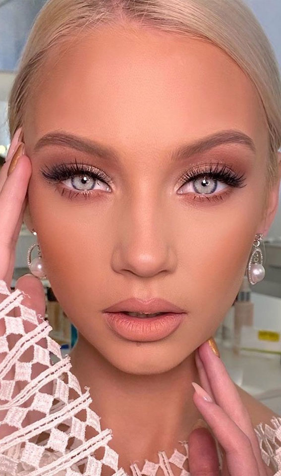 49 Incredibly Beautiful Soft Makeup For Any Occasion : look for blonde hair