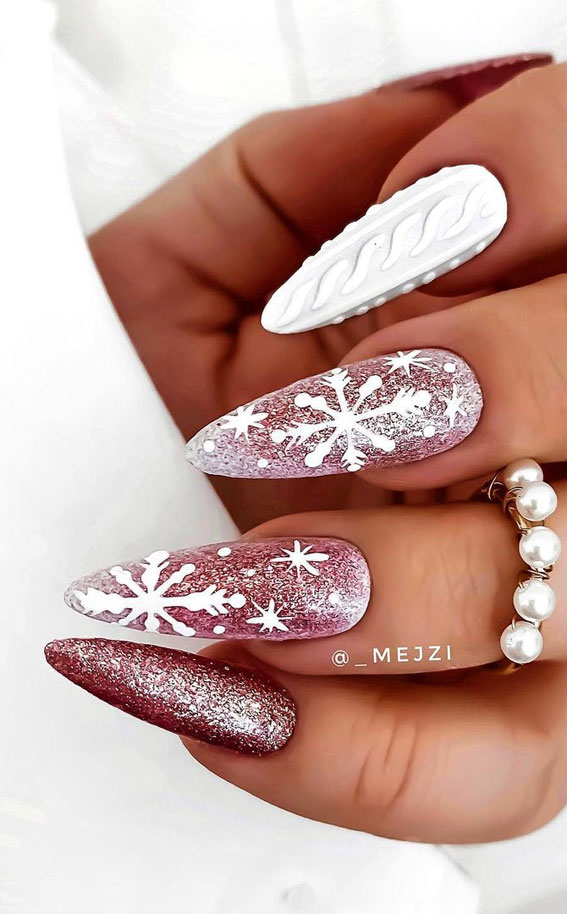Festive Christmas Nail Art Ideas : Shimmery Pink Christmas Nails
