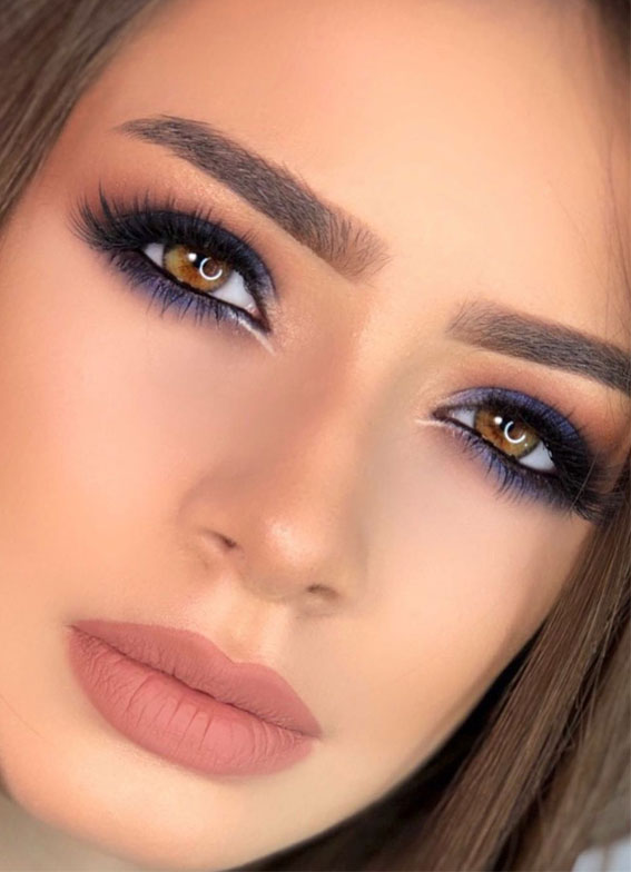 Beautiful Makeup Ideas That Are Absolutely Worth Copying : Deep Blue Makeup look