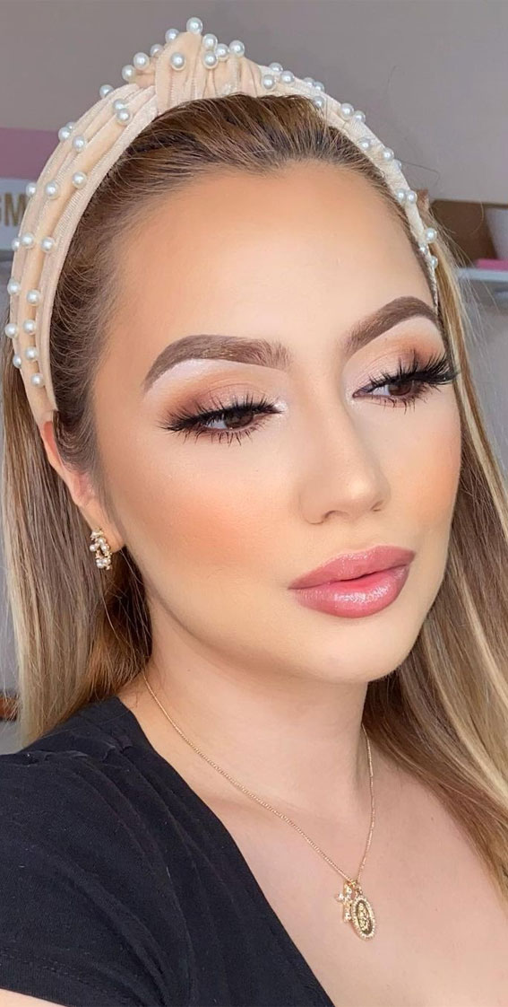 Beautiful Makeup Ideas That Are Absolutely Worth Copying : Soft Glam