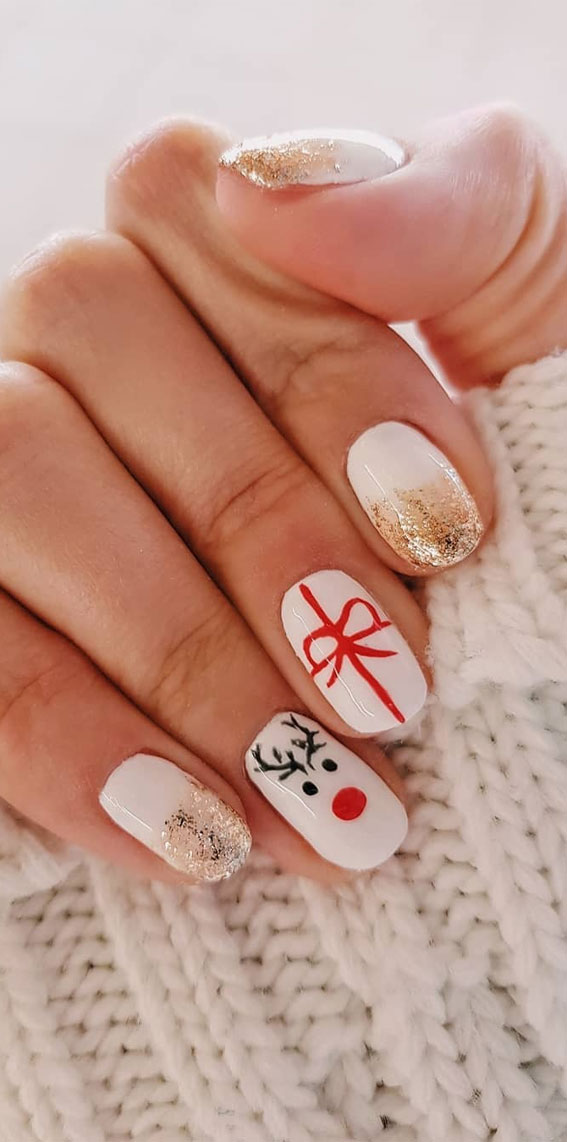 Holiday Manicure with Christmas Nail Art Design by Milly's Hair Lashes Nails  | The Moonberry Blog