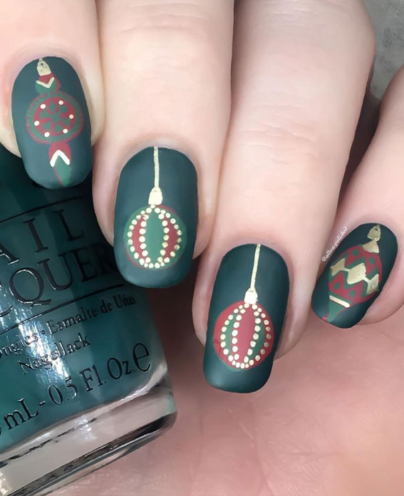 Festive Christmas Nail Art Ideas : Festive Green Christmas Nails