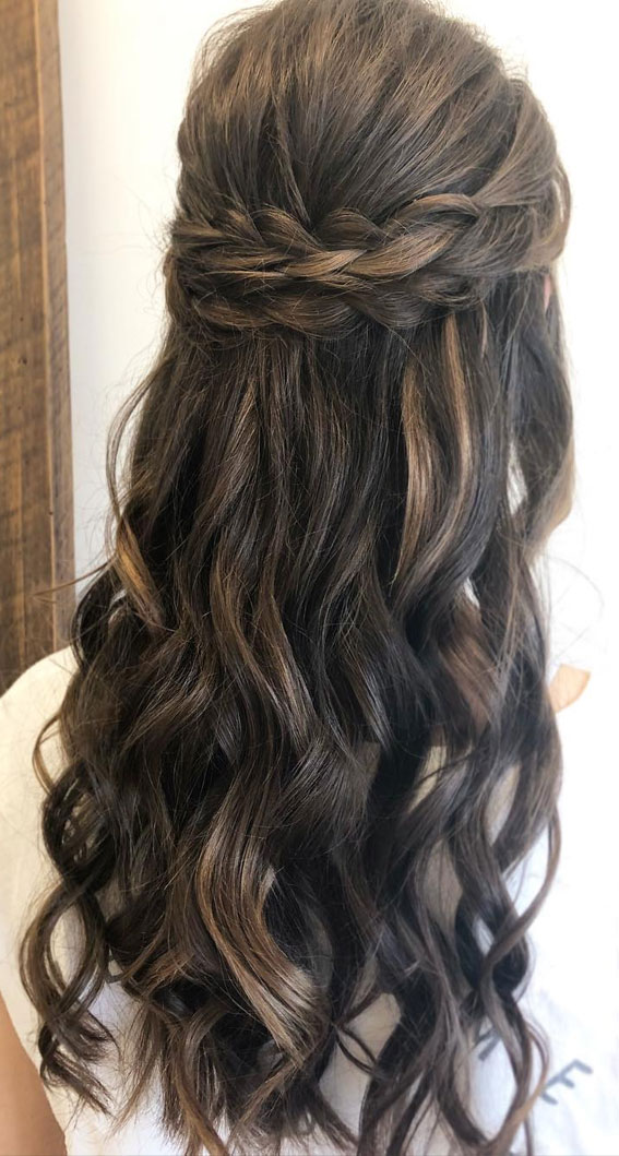 half up half down hairstyle, wedding hair dos, half up wedding , half up half down wedding hairstyles #halfup #halfuphalfdown