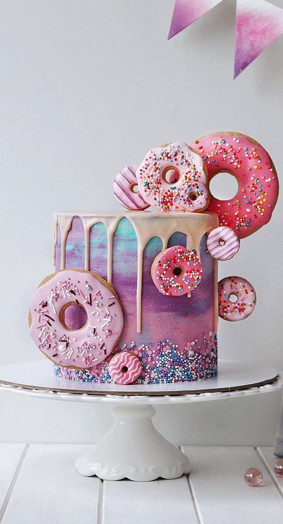 ombre cake, ombre cake, birthday cake, cute birthday cake with donuts