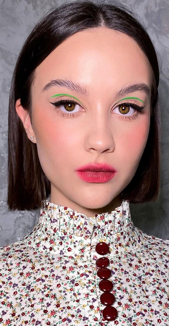 Gorgeous Makeup Trends To Be Wearing in 2021 : minimalist makeup look