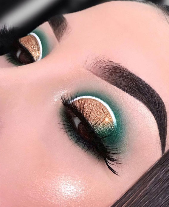 Gorgeous Makeup Trends To Be Wearing in 2021 : Emerald Green & Shimmery Gold