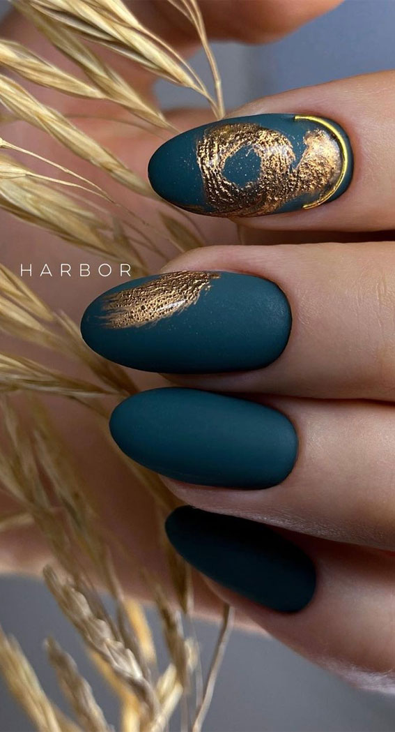 navy blue and gold nail art , dark blue and gold nail art designs, nail trends 2021, short nail designs 2021, nail art designs, dark nail colours