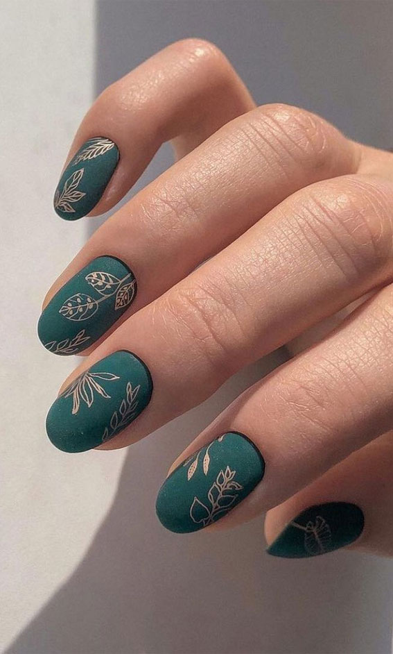 Most Beautiful Nail Designs You Will Love To wear In 2021 : Green and Gold leaf Nails