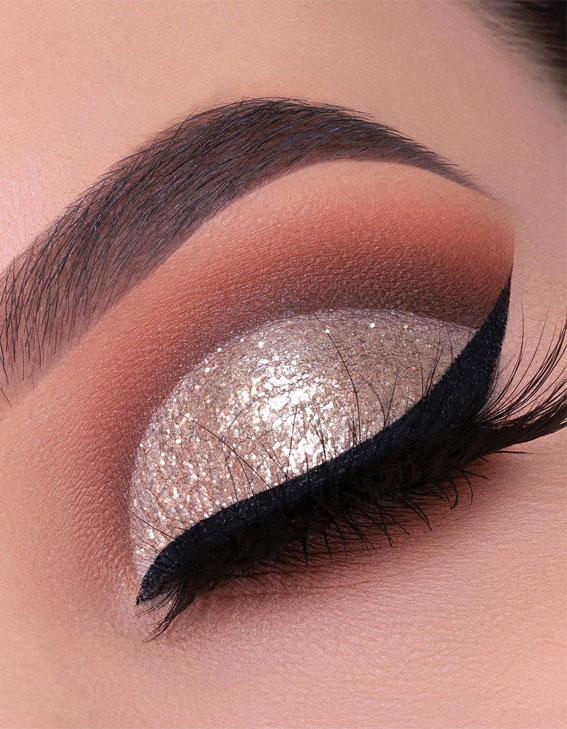 Soft glam makeup ideas : Glitter Makeup look