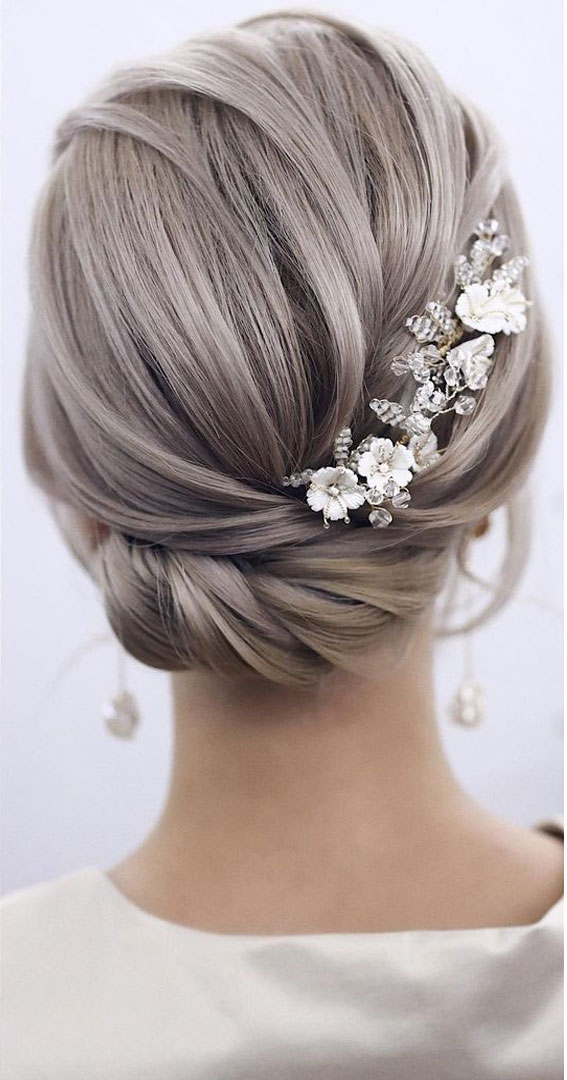 Gorgeous updos for every hair type and length : Updo for Blonde Layered Shoulder