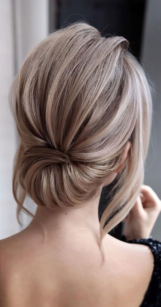 Gorgeous updos for every hair type and length : Sleek updo for short hair
