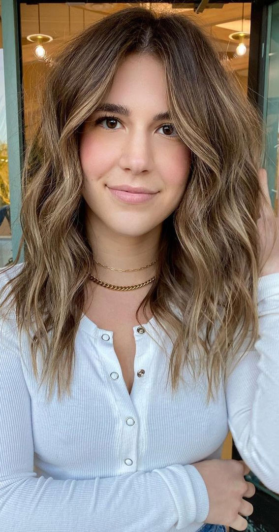 almond hair color, brown hair color ideas, chocolate toffee, chocolate truffle hair with blonde, brown hair with highlights, brown hair , brunette hair, brown hair color ideas, brunette balayage, hair color, fall hair color ideas #fallhaircolor #haircolor #balayage
