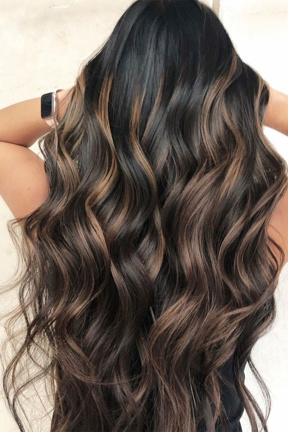 Best Hair Colours To Look Younger : Cold brew with caramel drizzle
