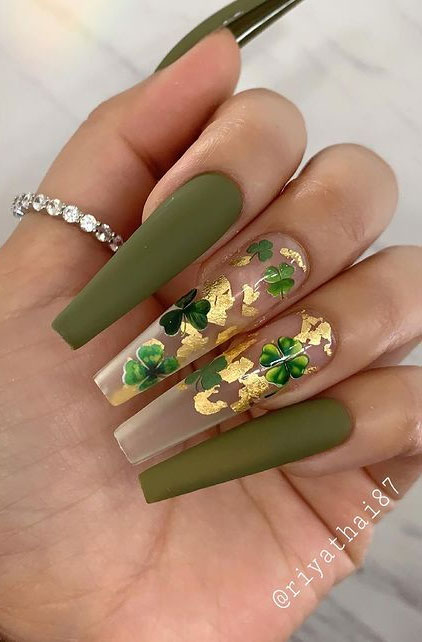 These Will Be the Most Popular Nail Art Designs of 2021 : Clear and green nails